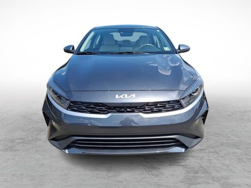 Used 2023 Kia Forte LXS w/ LXS Technology Package FWD image 8