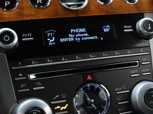 Used 2015 Aston Martin DB9 Carbon Edition Coupe 2D image 32