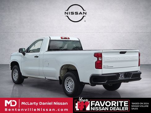 Used 2021 Chevrolet Silverado 1500 W/T RWD image 4