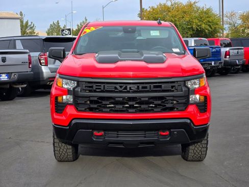 Used 2024 Chevrolet Silverado 1500 Custom Trail Boss w/ LPO, Dark Essentials Package image 8