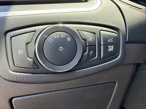 Certified 2022 Ford Edge SEL w/ Convenience Package AWD/4WD image 18