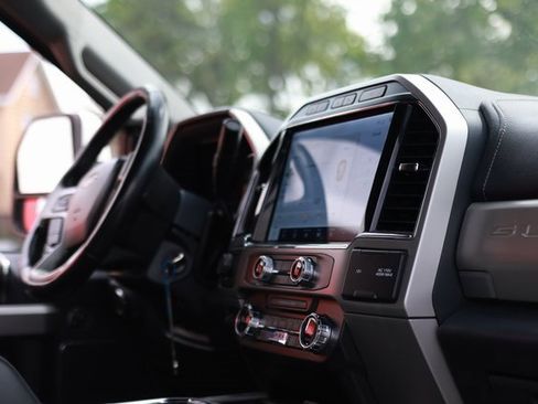 Used 2022 Ford F350 Lariat w/ Lariat Value Package image 19