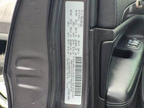 Used 2017 Jeep Grand Cherokee Laredo w/ Quick Order Package 23E image 24