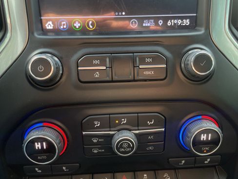 Used 2022 Chevrolet Silverado 1500 RST AWD/4WD image 44