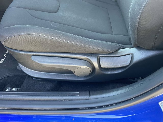 Certified 2023 Hyundai Elantra Blue FWD image 16