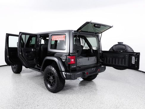 Used 2024 Jeep Wrangler Unlimited AWD/4WD image 16
