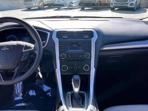 Used 2016 Ford Fusion S w/ Equipment Group 101A image 6