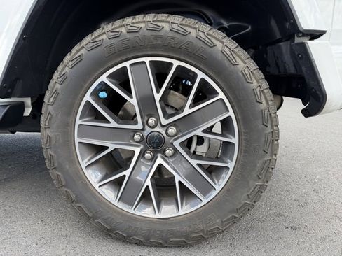 Used 2024 Jeep Wrangler High Altitude AWD/4WD image 25