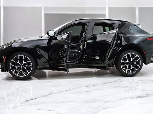 Used 2023 Aston Martin DBX 707 image 5