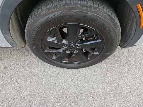 Used 2022 Kia Sorento S w/ Panoramic Sunroof Package image 10