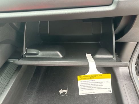 New 2026 Chevrolet Equinox EV RS image 34