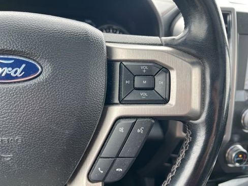 Used 2019 Ford F150 Platinum w/ Equipment Group 701A Luxury image 18