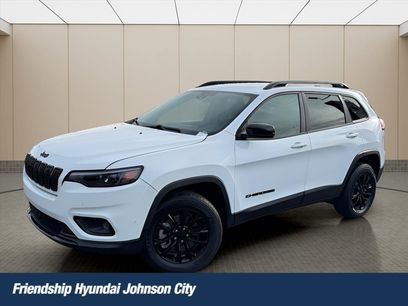 Used 2023 Jeep Cherokee Altitude Lux