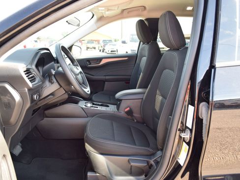 Used 2025 Ford Escape Active FWD image 18