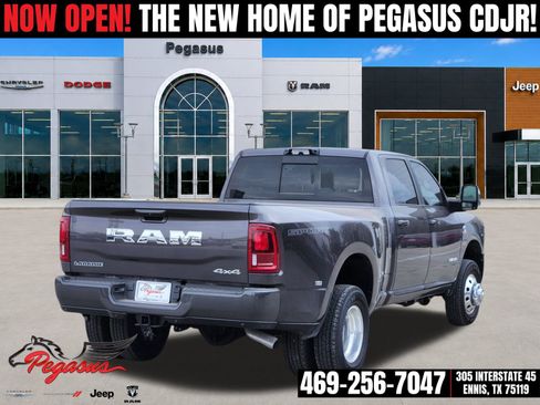 New 2026 RAM 3500 Laramie w/ Max Tow Package AWD/4WD image 4