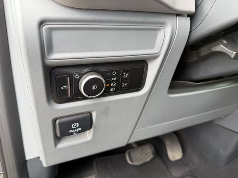 Used 2023 Ford F150 XLT AWD/4WD image 11