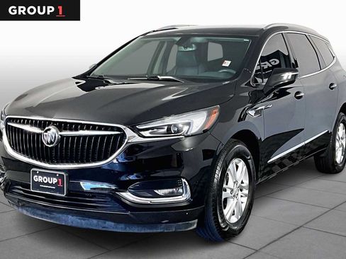 Used 2018 Buick Enclave Essence image 1