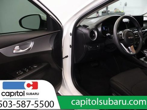 Used 2022 Kia Forte LXS FWD image 10