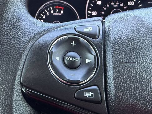 Used 2018 Honda HR-V EX image 29