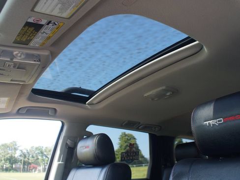 Used 2022 Toyota Sequoia TRD Pro AWD/4WD image 6