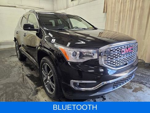 Used 2019 GMC Acadia Denali w/ Technology Package AWD/4WD image 4