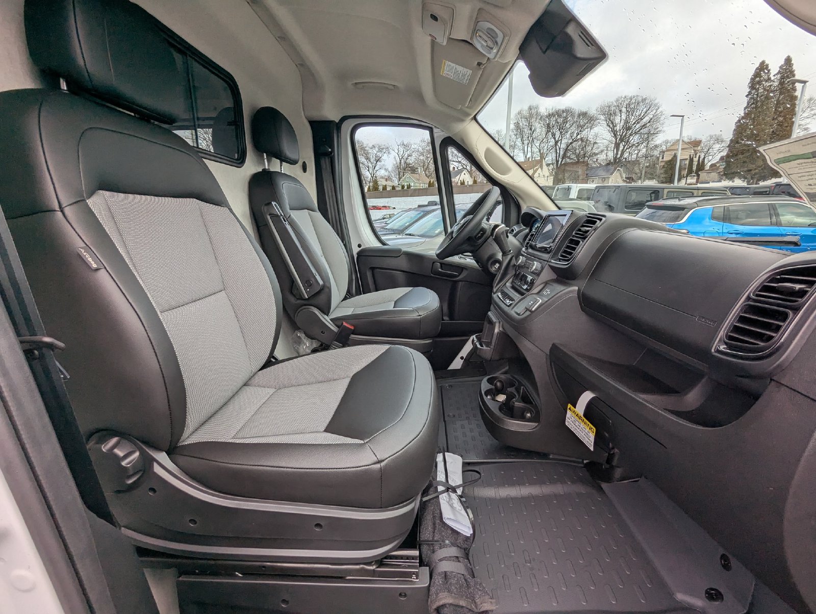 New 2026 RAM ProMaster 2500 w/ Convenience Group FWD image 20