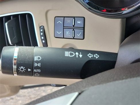 Used 2012 Cadillac CTS Luxury image 18