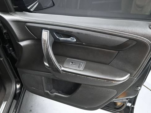 Used 2016 GMC Acadia SLT w/ Open Road Package FWD image 27