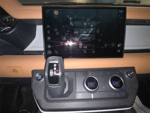 Used 2023 Land Rover Defender 110 X-Dynamic SE image 19