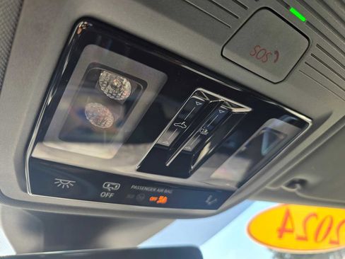 Used 2024 Audi Q4 e-tron Premium w/ Convenience Package image 36