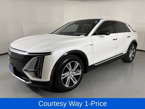 Used 2024 Cadillac Lyriq Tech w/ Driver Assist Package AWD/4WD image 5