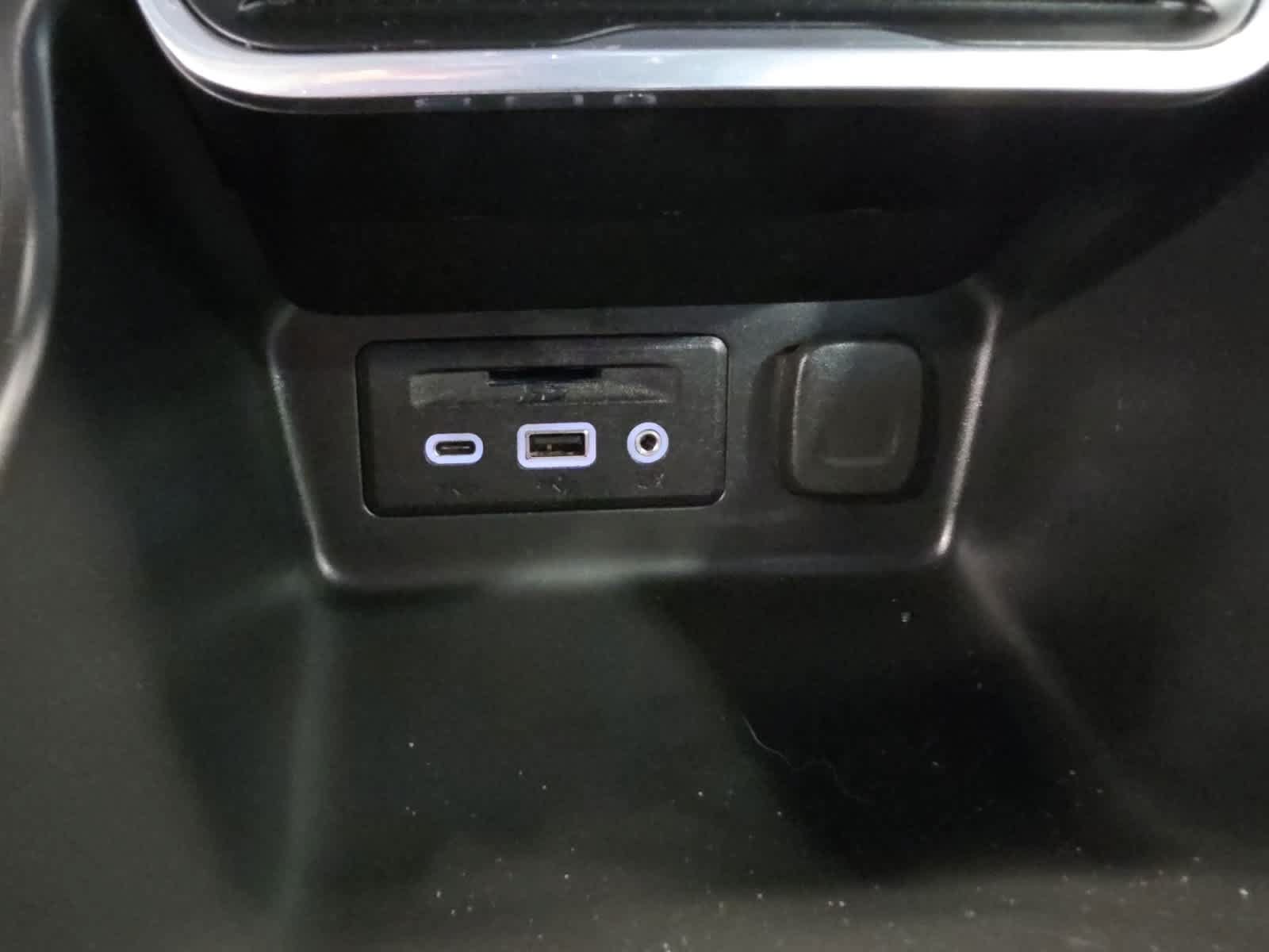 Used 2020 GMC Terrain SLT w/ Preferred Package AWD/4WD image 23