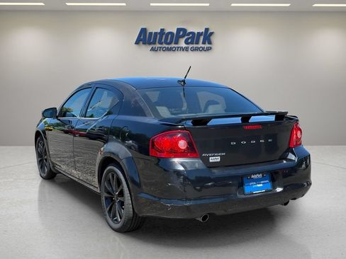 Used 2013 Dodge Avenger SXT w/ Blacktop Pkg FWD image 5