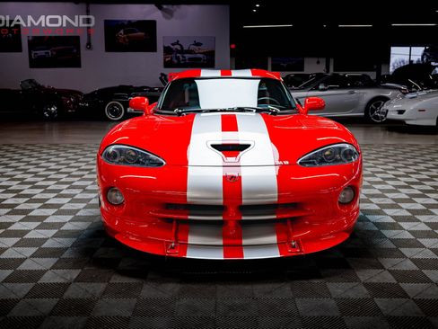 Used 2000 Dodge Viper GTS image 36