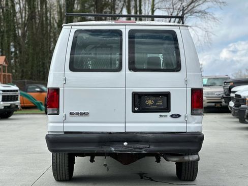 Used 2010 Ford E-350 and Econoline 350 Super Duty RWD image 6