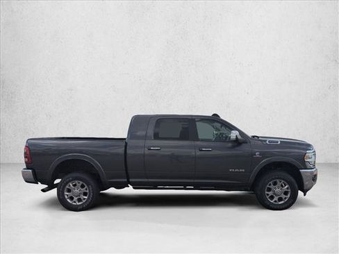 Used 2022 RAM 2500 Laramie AWD/4WD image 4
