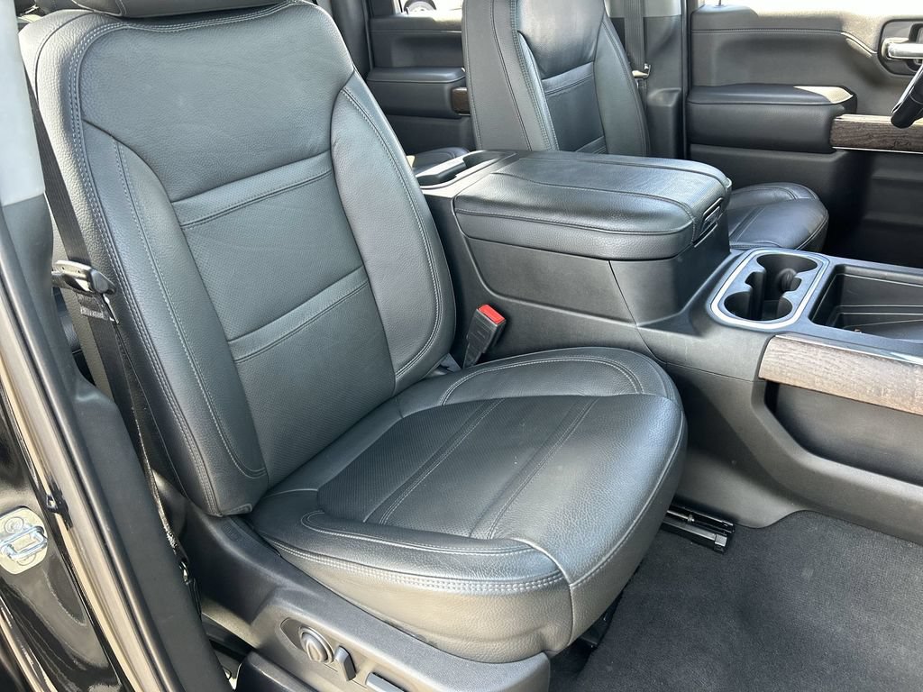 Used 2023 GMC Sierra 2500 Denali w/ Denali Black Diamond Edition AWD/4WD image 28