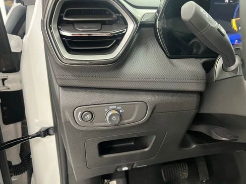 New 2026 Chevrolet TrailBlazer LT w/ Convenience Package FWD image 13