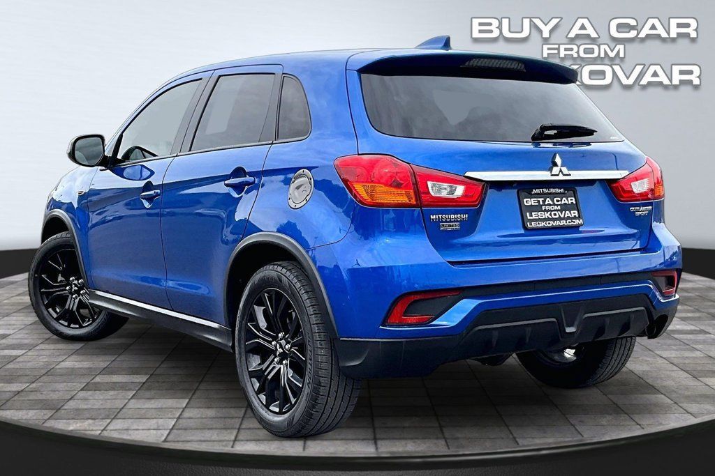 Used 2018 Mitsubishi Outlander Sport LE AWD/4WD image 2