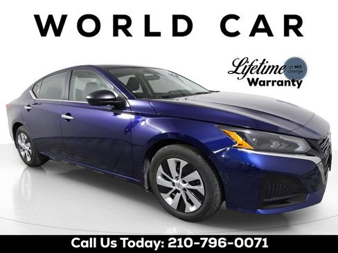 Certified 2024 Nissan Altima 2.5 S FWD image 1