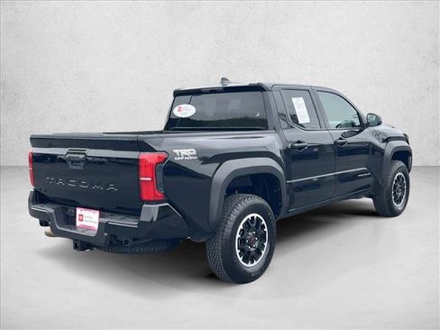 Certified 2025 Toyota Tacoma TRD Off-Road image 5