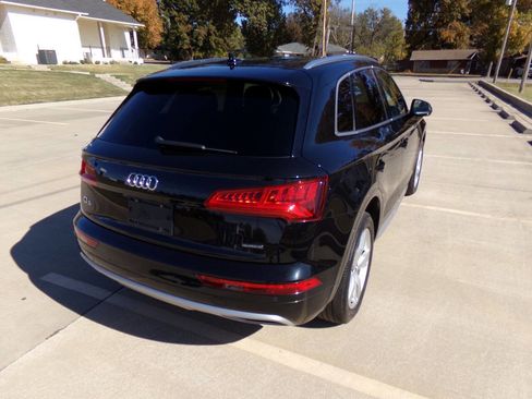 Used 2019 Audi Q5 2.0T Premium Plus w/ Premium Plus Package image 41