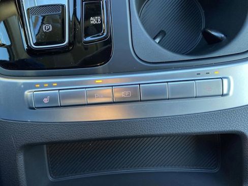 New 2026 Kia Carnival EX image 7