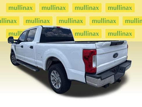 Used 2017 Ford F250 XL w/ Power Equipment Group RWD image 4