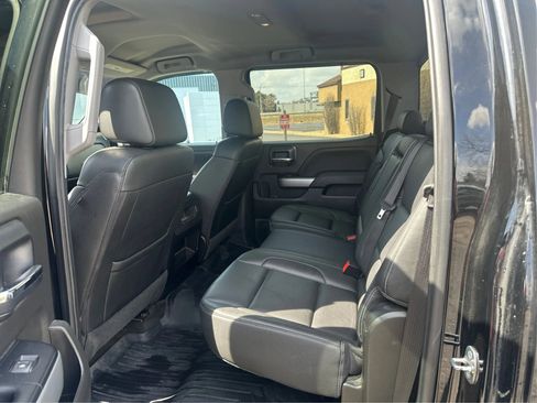 Used 2018 Chevrolet Silverado 1500 LTZ Z71 w/ LTZ Plus Package AWD/4WD image 10