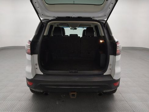 Used 2017 Ford Escape SE w/ SE Sport Appearance Package image 29