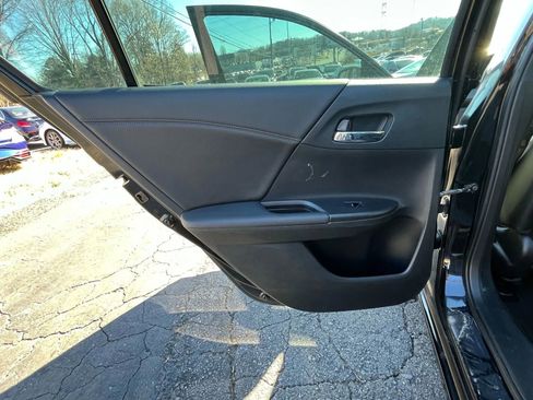 Used 2014 Honda Accord EX-L image 12