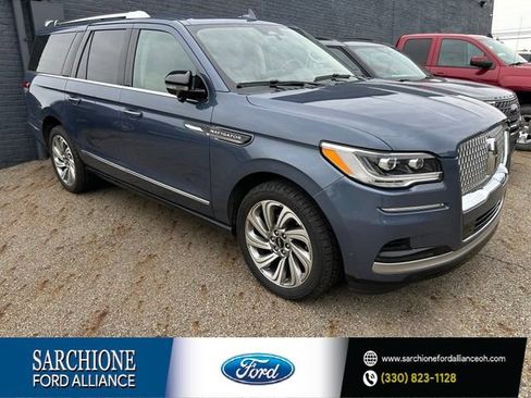 Used 2022 Lincoln Navigator L Reserve AWD/4WD image 1