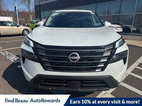 New 2026 Nissan Rogue SV w/ Cold Weather Package AWD/4WD image 3