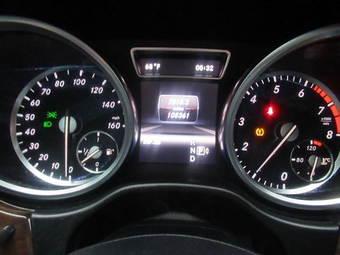 Used 2013 Mercedes-Benz GL 450 4MATIC image 18